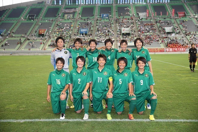 インターハイ決勝 東福岡が市立船橋との熱戦を制し2連覇 女子は日ノ本学園が4連覇を達成 サッカーダイジェストweb インターハイ決勝 東福岡が市立船橋との熱戦を制し2連覇 女子は日ノ本学園が4連覇を達成 サッカーダイジェストweb