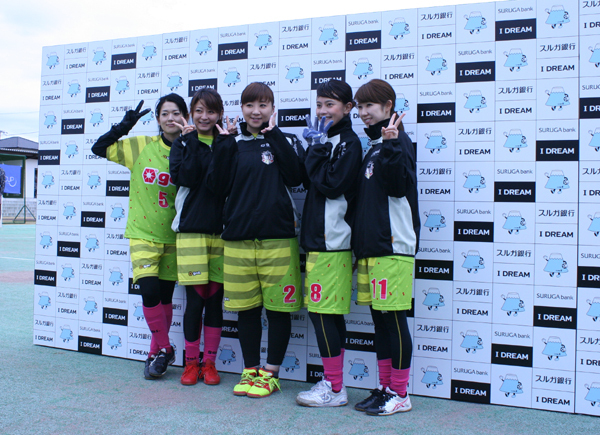 サッカー王国 静岡 復権に向けて 試合もトークも熱く盛り上がった第8回suruga Bank Cup フットサルフェスタ サッカーダイジェストweb サッカー王国 静岡 復権に向けて 試合もトークも熱く盛り上がった第8回suruga Bank Cup フットサルフェスタ サッカーダイジェストweb