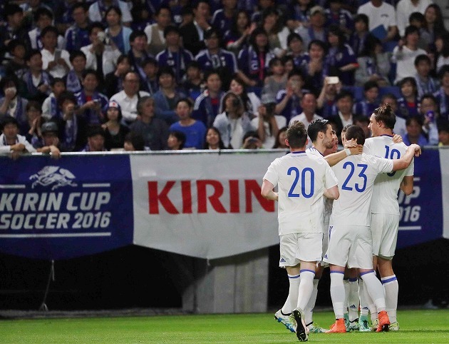 日本1 2ボスニアhg Photo 迫力満点の吹田スタ 技 と 力 カメラが捉えたインパクトの瞬間 サッカーダイジェストweb 日本1 2ボスニアhg Photo 迫力満点の吹田スタ 技 と 力 カメラが捉えたインパクトの瞬間 サッカーダイジェストweb