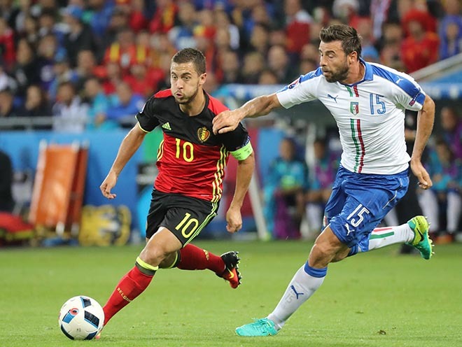 Euro16 アッズーリ 会心の勝利 優勝候補のベルギーを堅守速攻で打ち破る サッカーダイジェストweb Euro16 アッズーリ 会心の勝利 優勝候補のベルギーを堅守速攻で打ち破る サッカーダイジェストweb
