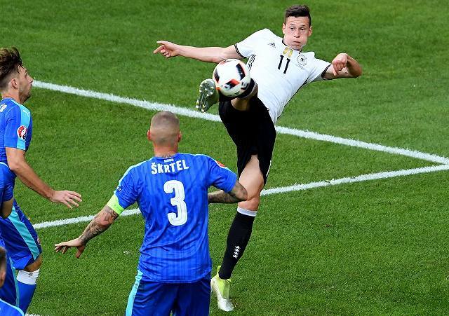 ドイツ 3 0 スロバキア 採点 寸評 ドイツは今大会一番の出来 随所で魅せたドラクスラーが最高殊勲者 サッカーダイジェストweb ドイツ 3 0 スロバキア 採点 寸評 ドイツは今大会一番の出来 随所で魅せたドラクスラーが最高殊勲者 サッカーダイジェストweb