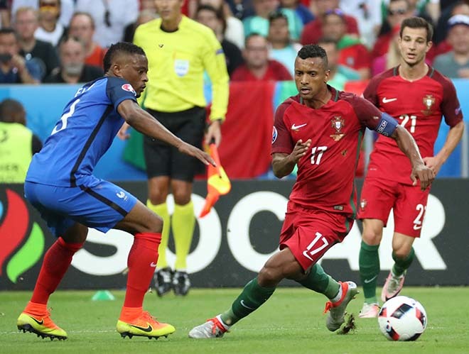 Euro16 ポルトガルが延長戦の末にフランスを下し 悲願のビッグタイトル獲得 サッカーダイジェストweb Euro16 ポルトガルが延長戦の末にフランスを下し 悲願のビッグタイトル獲得 サッカーダイジェストweb
