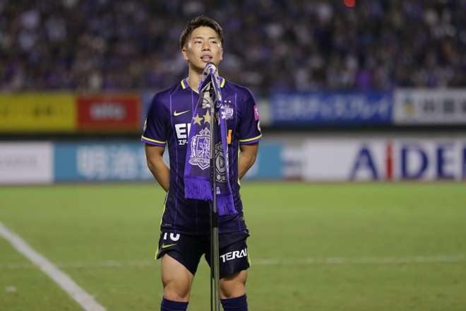 Photo 浅野拓磨の国内ラストマッチ 涙のセレモニー サッカーダイジェストweb Photo 浅野拓磨の国内ラストマッチ 涙のセレモニー サッカーダイジェストweb