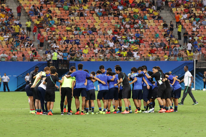 リオ五輪 ナイジェリア戦photo まさかの5失点 守備が崩壊し 大事な初戦を落とす サッカーダイジェストweb リオ五輪 ナイジェリア戦photo まさかの5失点 守備が崩壊し 大事な初戦を落とす サッカーダイジェストweb