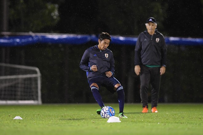 日本代表 清武がハリルと居残り練習 イラク戦はトップ下起用か サッカーダイジェストweb 日本代表 清武がハリルと居残り練習 イラク戦はトップ下起用か サッカーダイジェストweb