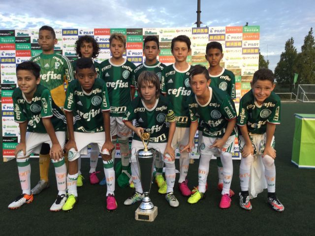 湘南で大志を抱け 11歳以下の Copa Bellmare で国内外16チームが熱戦を展開 サッカーダイジェストweb 湘南で大志を抱け 11歳以下の Copa Bellmare で国内外16チームが熱戦を展開 サッカーダイジェストweb
