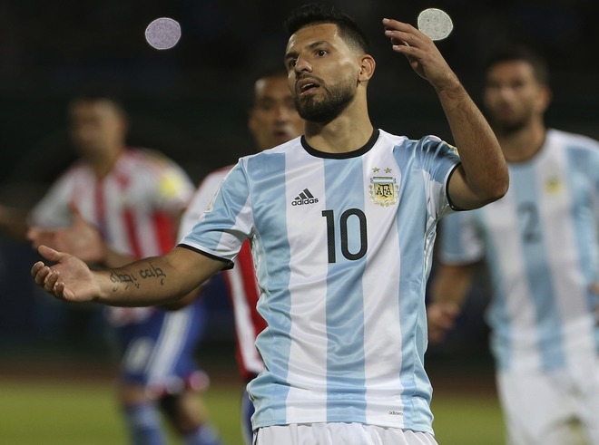 代表だと下手くそになる アグエロの告白に潜む アルゼンチンの危機 サッカーダイジェストweb 代表だと下手くそになる アグエロの告白に潜む アルゼンチンの危機 サッカーダイジェストweb
