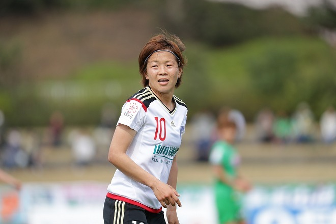 元なでしこジャパンの宮間あやが湯郷ベル退団を発表 今年7月には監督代行との不和説も サッカーダイジェストweb 元なでしこジャパンの宮間あやが湯郷ベル退団を発表 今年7月には監督代行との不和説も サッカーダイジェストweb
