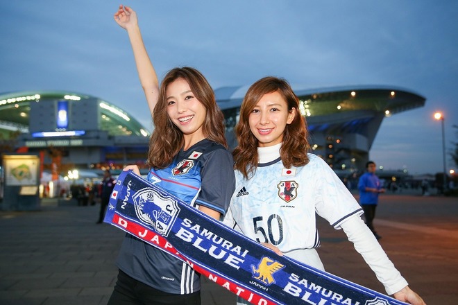 日本代表 サウジアラビア戦を彩った 美女サポーター たちを一挙に紹介 サッカーダイジェストweb