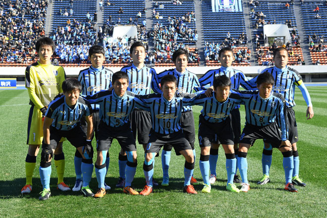 第95回高校サッカー選手権 1回戦 山梨学院 1 0 岡山学芸館 サッカーダイジェストweb 第95回高校サッカー選手権 1回戦 山梨学院 1 0 岡山学芸館 サッカーダイジェストweb