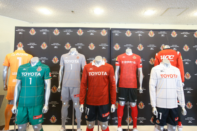Photo 17シーズン名古屋グランパス新体制発表 サッカーダイジェストweb Photo 17シーズン名古屋グランパス新体制発表 サッカーダイジェストweb