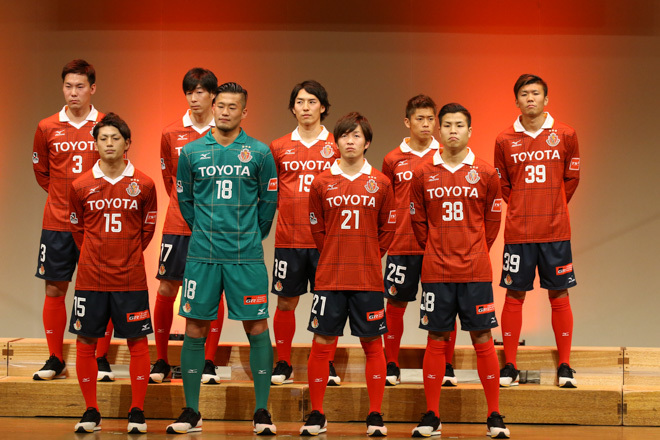 Photo 17シーズン名古屋グランパス新体制発表 サッカーダイジェストweb