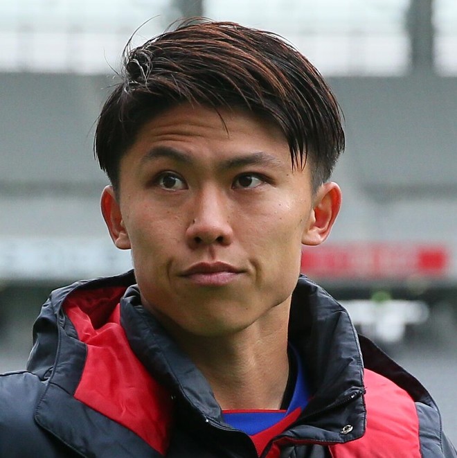 名選手 誕生秘話 年俸240万円 から日本代表へ 太田宏介を導いた指揮官と元代表戦士との出会いとは サッカーダイジェストweb 名選手 誕生秘話 年俸240万円 から日本代表へ 太田宏介を導いた指揮官と元代表戦士との出会いとは サッカーダイジェストweb
