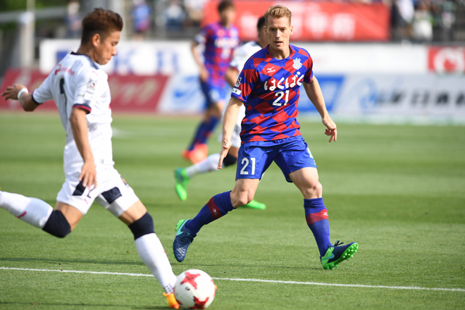 甲府 1 1 C大阪 Photo c大阪の終盤の猛攻を凌ぎ 甲府が勝ち点1を死守 サッカーダイジェストweb 甲府 1 1 C大阪 Photo c大阪の終盤の猛攻を凌ぎ 甲府が勝ち点1を死守 サッカーダイジェストweb