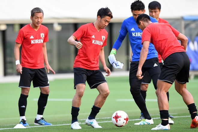 日本代表 インサイドハーフでのプレーは 楽しみ 香川真司が語る攻撃面のメリット サッカーダイジェストweb 日本代表 インサイドハーフでのプレーは 楽しみ 香川真司が語る攻撃面のメリット サッカーダイジェストweb