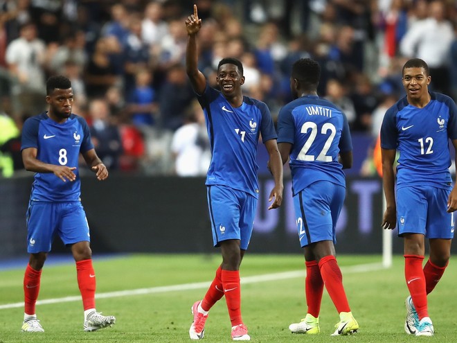 イングランド戦で決勝弾 香川の同僚デンベレが試合後に語ったフランス代表 自身の去就 サッカーダイジェストweb イングランド戦で決勝弾 香川の同僚デンベレが試合後に語ったフランス代表 自身の去就 サッカーダイジェストweb