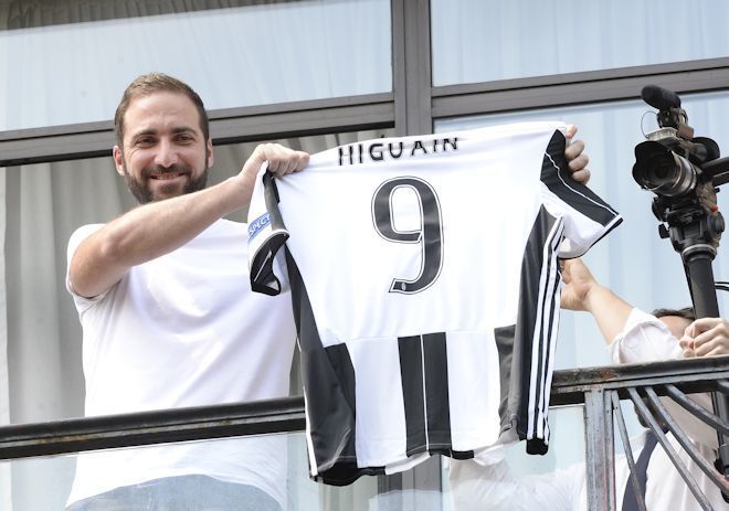 欧州サッカー界でクラブ 代理人とメディアは 持ちつ持たれつ 裏を取らずに情報を流す記者も サッカーダイジェストweb 欧州サッカー界でクラブ 代理人とメディアは 持ちつ持たれつ 裏を取らずに情報を流す記者も サッカーダイジェストweb