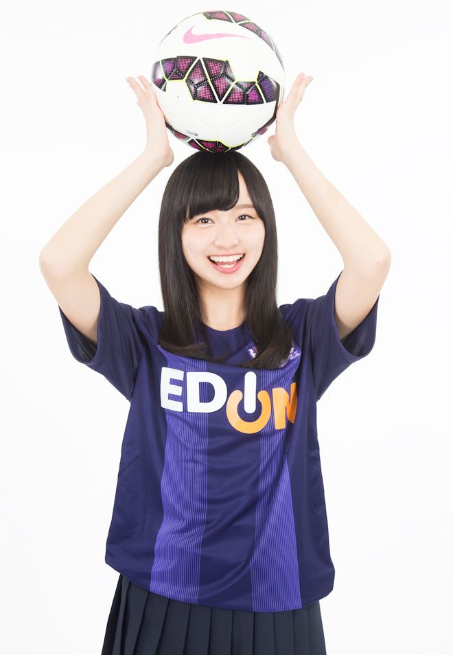 欅坂46 上村莉菜 影山優佳 夢のサッカー対談 ２ 自分やメンバーに合うポジションは てち ねるちゃん オダナナは サッカー ダイジェストweb