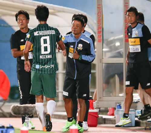 横浜fc１ ０岐阜 Photo ジョン チュングンの１発で横浜fcが連敗を４でストップ サッカーダイジェストweb