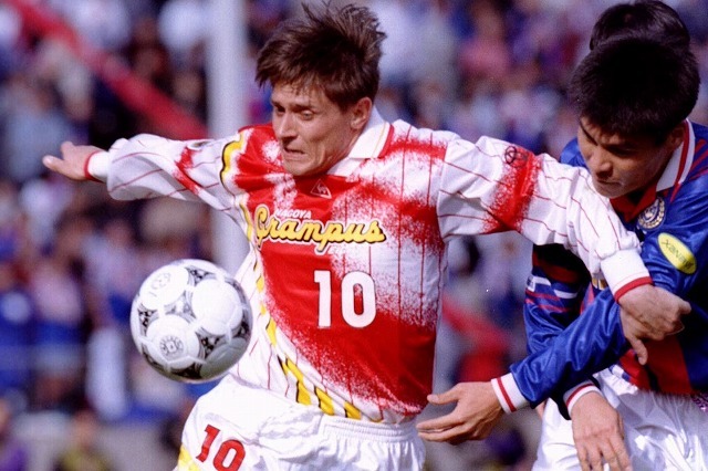 Jリーグ歴代助っ人 推定年俸top10 フォルランは1発あたり3500万円 ピクシーは意外にも サッカーダイジェストweb Jリーグ歴代助っ人 推定年俸top10 フォルランは1発あたり3500万円 ピクシーは意外にも サッカーダイジェストweb