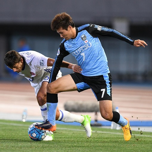 日本代表 ポジション別序列 注目は初選出の車屋 長友の牙城を崩せるか Gk Df編 サッカーダイジェストweb 日本代表 ポジション別序列 注目は初選出の車屋 長友の牙城を崩せるか Gk Df編 サッカーダイジェストweb