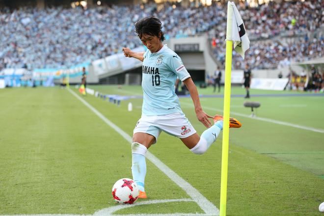 磐田 蹴る瞬間まで 名手 中村俊輔がckで重要視すること サッカーダイジェストweb