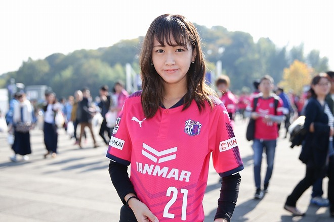 ルヴァン杯決勝photo C大阪 川崎の美女サポーターたち サッカーダイジェストweb