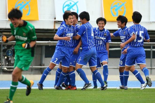 選手権予選 数的不利を跳ね返した実践学園 勝利の裏にあった30分間のドラマ サッカーダイジェストweb 選手権予選 数的不利を跳ね返した実践学園 勝利の裏にあった30分間のドラマ サッカーダイジェストweb