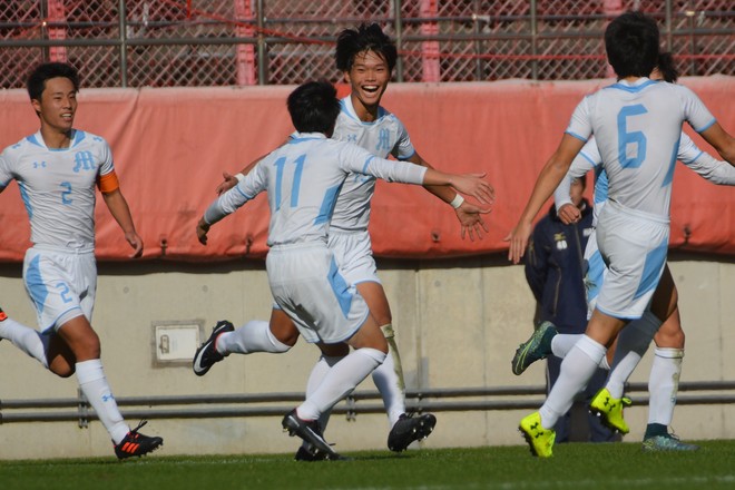 選手権出場校 茨城 明秀日立 攻守で大車輪の働き 鹿島育ちの2年生cbが全国舞台でのブレイクを狙う サッカーダイジェストweb