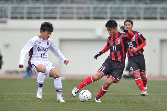 選手権photo １回戦 旭川実業 4 2 宜野湾 旭川実業が4得点の快勝 サッカーダイジェストweb