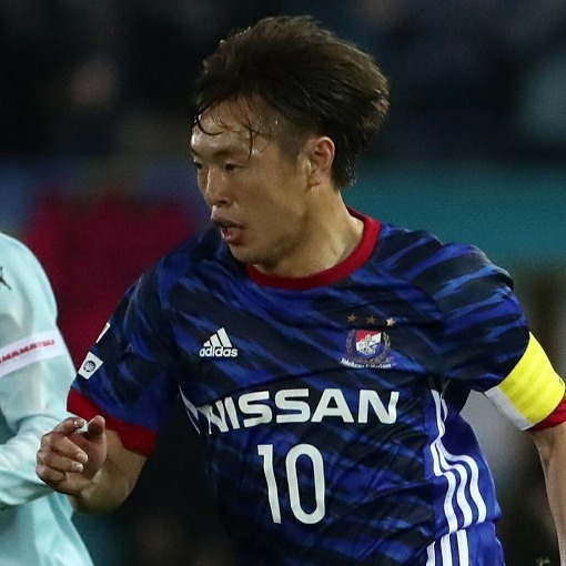 齋藤学がインスタグラムに想いの丈を投稿! 「ここまで叩かれて戻る場所を無くしても…」 サッカーダイジェストWeb