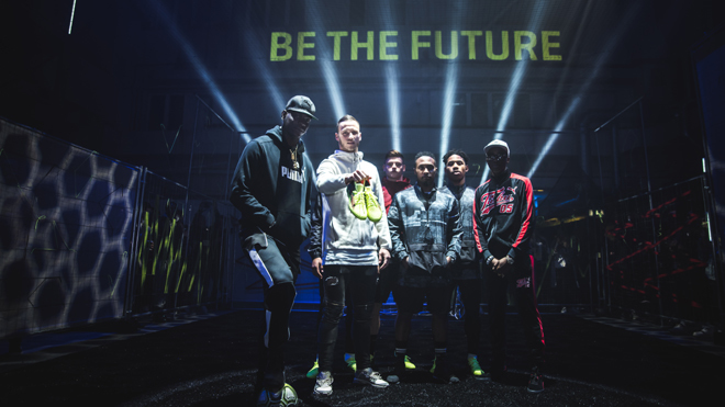 発売直前 プーマが新スパイク Future をロンドンにてお披露目 サッカーダイジェストweb 発売直前 プーマが新スパイク Future をロンドンにてお披露目 サッカーダイジェストweb