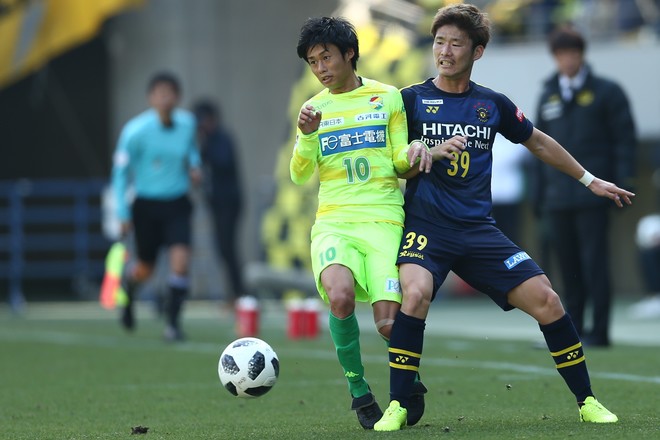 確かな存在感を見せた千葉の10番 Mip受賞の町田也真人が掴んだ好感触 サッカーダイジェストweb 確かな存在感を見せた千葉の10番 Mip受賞の町田也真人が掴んだ好感触 サッカーダイジェストweb
