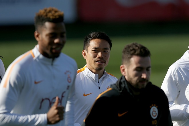 忘れてると思ってたけど 長友佑都がトルコ初披露となったお辞儀パフォの舞台裏を明かす サッカーダイジェストweb 忘れてると思ってたけど 長友佑都がトルコ初披露となったお辞儀パフォの舞台裏を明かす サッカーダイジェストweb