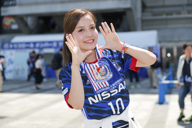 Photo 横浜f マリノスを応援する美女サポーターたち サッカーダイジェストweb