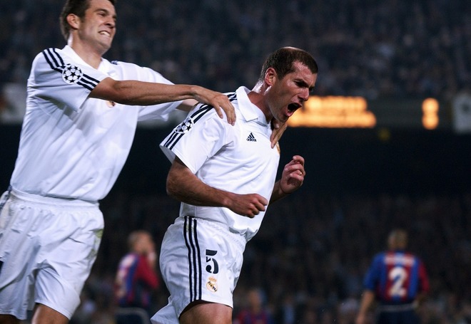 ジダンはボールとダンスする 世界を酔わせたマドリー時代の将軍がリバイバル サッカーダイジェストweb ジダンはボールとダンスする 世界を酔わせたマドリー時代の将軍がリバイバル サッカーダイジェストweb