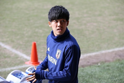 日本代表 大島は左足のふくらはぎに違和感 宇賀神は別メニュー 遠藤が全体練習に合流 サッカーダイジェストweb 日本代表 大島は左足のふくらはぎに違和感 宇賀神は別メニュー 遠藤が全体練習に合流 サッカーダイジェストweb