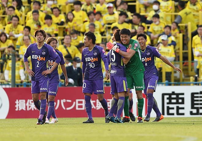 柏 ０ １ 広島 Photo 守護神 林卓人のビッグセーブで広島が首位キープ サッカーダイジェストweb