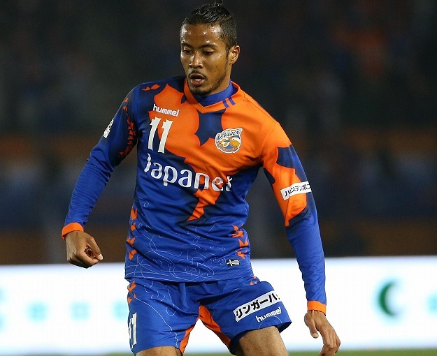 J1採点 寸評 鹿島2 1長崎 内田篤人のj復帰後初アシストで今季3点目 Momは切り込み隊長役の鈴木優磨に サッカーダイジェストweb