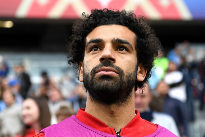 エジプトの英雄サラーの怪我はやはりヤバい 指揮官が明かした 欠場 の真相 サッカーダイジェストweb エジプトの英雄サラーの怪我はやはりヤバい 指揮官が明かした 欠場 の真相 サッカーダイジェストweb