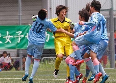 14南関東総体 京都精華女子が実践する 最新理論 と 笑顔 サッカーダイジェストweb