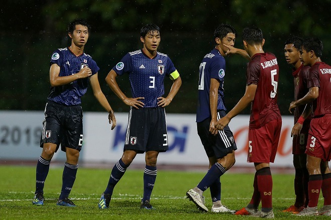 実はとんでもないハプニングの連続だった アジア制覇のu 16日本代表が帰国会見で明かしたアジアの洗礼 サッカーダイジェストweb