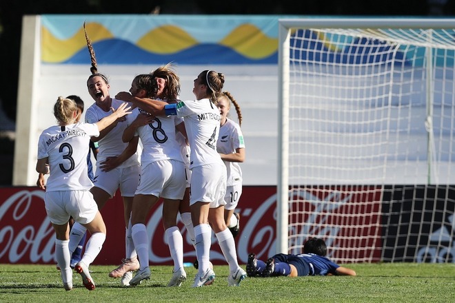 U 17女子w杯 リトルなでしこ ニュージーランドにpk戦の末に敗戦 ベスト8で姿を消す サッカーダイジェストweb U 17女子w杯 リトルなでしこ ニュージーランドにpk戦の末に敗戦 ベスト8で姿を消す サッカーダイジェストweb