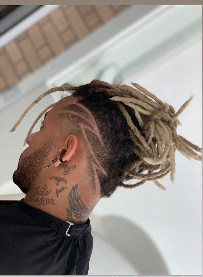 Photo スパゲッティが復活 ネイマールが奇抜な金髪ドレッドヘアを公開 サッカーダイジェストweb Photo スパゲッティが復活 ネイマールが奇抜な金髪ドレッドヘアを公開 サッカーダイジェストweb