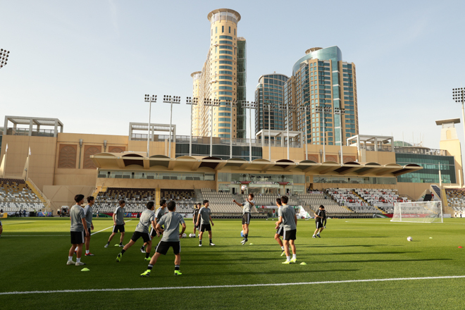 代表photo 和気藹々とした雰囲気で前日練習をこなす 罰ゲーム を受ける南野も サッカーダイジェストweb 代表photo 和気藹々とした雰囲気で前日練習をこなす 罰ゲーム を受ける南野も サッカーダイジェストweb
