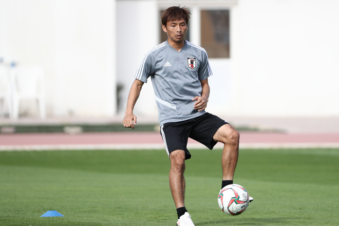 乾貴士photo 明るすぎ てカメラマンも驚いた 百面相 でチームを盛り上げる乾貴士特集 サッカーダイジェストweb 乾貴士photo 明るすぎ てカメラマンも驚いた 百面相 でチームを盛り上げる乾貴士特集 サッカーダイジェストweb