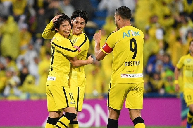 清水秀彦のj2順位予想 柏が断トツの優勝候補 続くのは手倉森監督が新たに就任した長崎か サッカーダイジェストweb 清水秀彦のj2順位予想 柏が断トツの優勝候補 続くのは手倉森監督が新たに就任した長崎か サッカーダイジェストweb