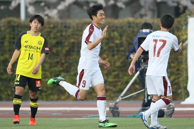 衝撃のハットトリック 尚志のプロ注目fw 染野唯月がプレミアリーグ開幕戦で示した成長の跡 サッカーダイジェストweb 衝撃のハットトリック 尚志のプロ注目fw 染野唯月がプレミアリーグ開幕戦で示した成長の跡 サッカーダイジェストweb