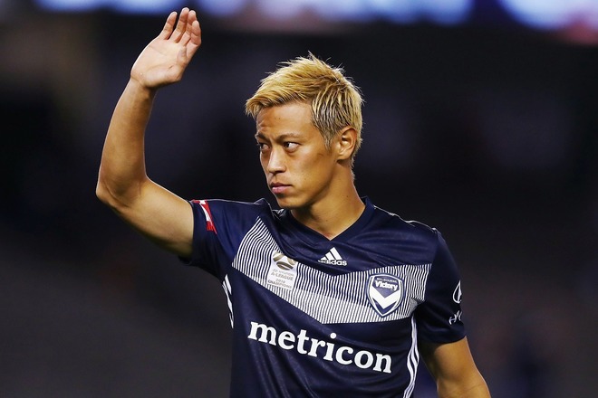 もう神ですね お洒落番長 本田圭佑のトラッド系私服をファン絶賛 カメラ目線の はにかみ笑顔 も サッカーダイジェストweb もう神ですね お洒落番長 本田圭佑のトラッド系私服をファン絶賛 カメラ目線の はにかみ笑顔 も サッカーダイジェストweb