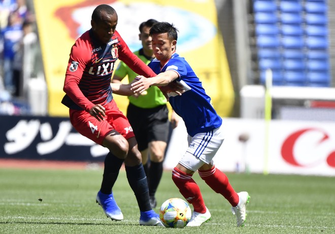横浜 失点を招くミスも ビビらない 喜田拓也のアンカーとしての顕著な成長ぶり サッカーダイジェストweb 横浜 失点を招くミスも ビビらない 喜田拓也のアンカーとしての顕著な成長ぶり サッカーダイジェストweb